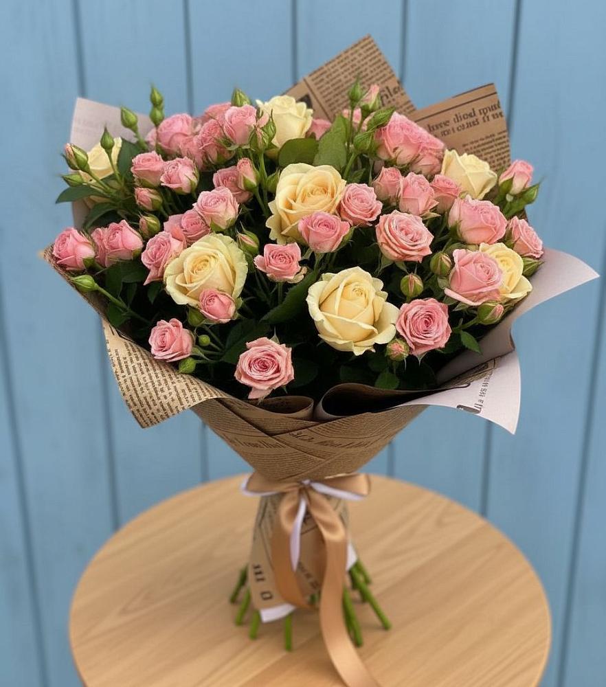 Букет цветов из: Розы в Поселок Зверосовхоза