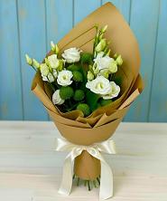 Букет цветов из:  Хризантемы и Лизиантусы в Поселок Зверосовхоза