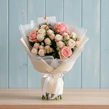 Букет цветов из:  Розы в Поселок Зверосовхоза
