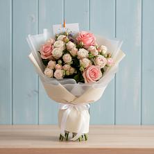 Букет цветов из:  Розы в Поселок Зверосовхоза